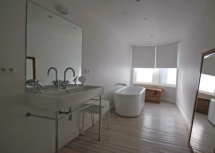 Holiday home Uniek Art Deco Herenhuis *