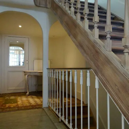 Uniek Art Deco Herenhuis בית נופש